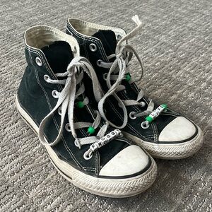 Converse hightop Black shoes